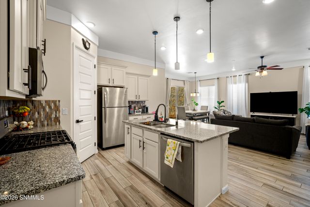 1951 Calle De Fuerte Road, Las Cruces, NM 88011