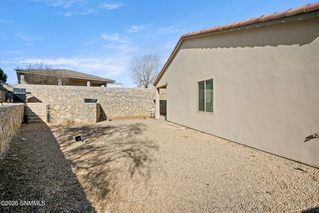 1951 Calle De Fuerte Road, Las Cruces, NM 88011