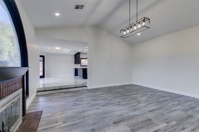 7040 OBANNON Drive, Las Vegas, NV 89117