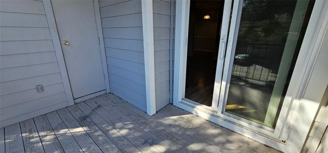 12166 Metric BLVD 2006, Austin, TX 78758