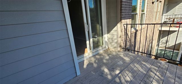 12166 Metric BLVD 2006, Austin, TX 78758