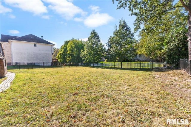 6405 TWELVE OAKS Court, Springfield, IL 62712