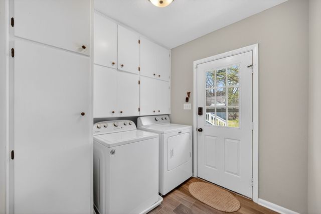 2306 48th Place, Des Moines, IA 50310