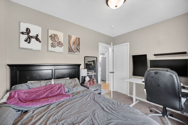 2306 48th Place, Des Moines, IA 50310