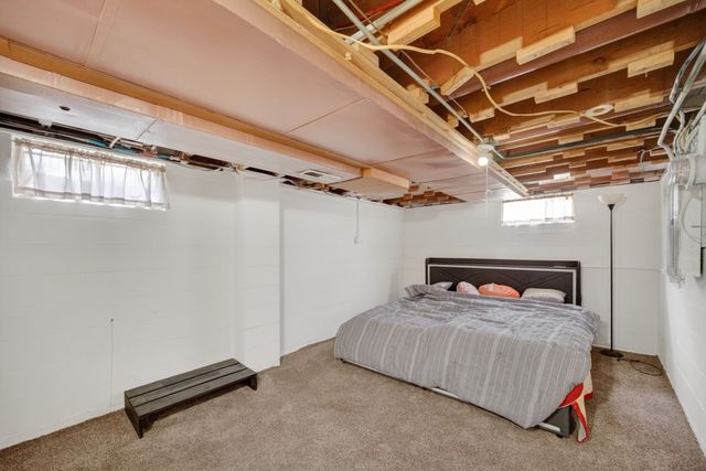 2306 48th Place, Des Moines, IA 50310