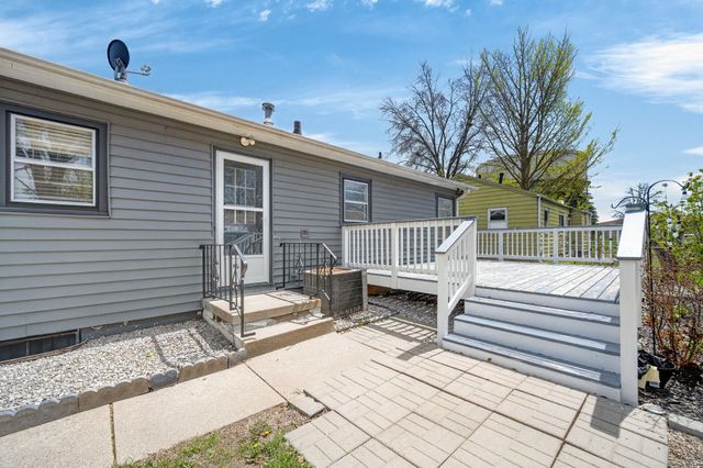 2306 48th Place, Des Moines, IA 50310