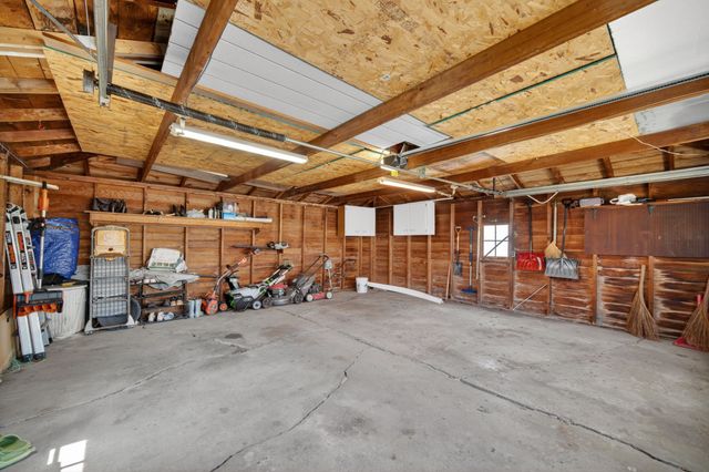 2306 48th Place, Des Moines, IA 50310