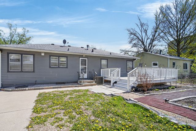 2306 48th Place, Des Moines, IA 50310