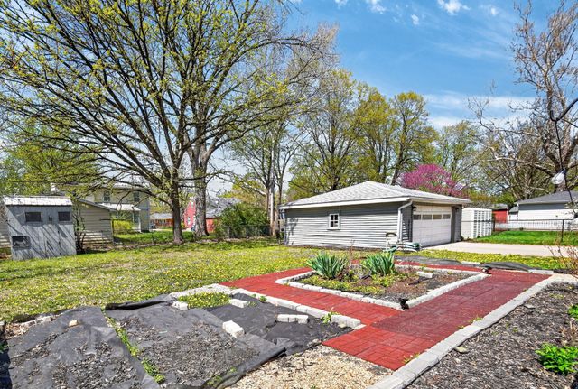 2306 48th Place, Des Moines, IA 50310