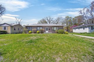 2306 48th Place, Des Moines, IA 50310