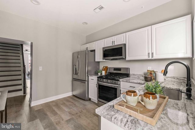 829 W BARRE ST, Baltimore, MD 21230