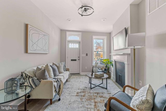 829 W BARRE ST, Baltimore, MD 21230