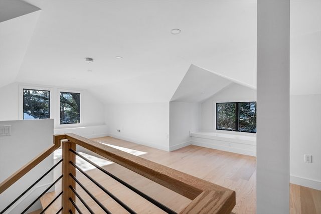 129 Withington Rd 129, Newton, MA 02460