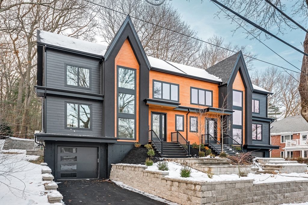 129 Withington Rd 129, Newton, MA 02460