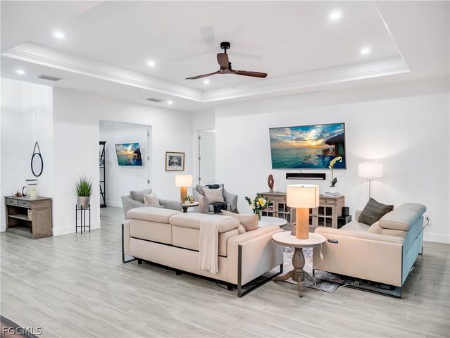 1819 SW 11th ST, Cape Coral, FL 33991