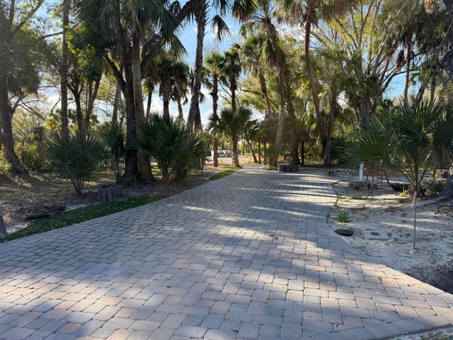 4770 N Kings Highway N, Fort Pierce, FL 34951