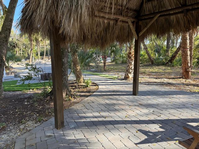 4770 N Kings Highway N, Fort Pierce, FL 34951