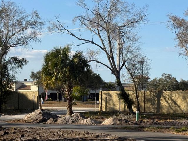 4770 N Kings Highway N, Fort Pierce, FL 34951