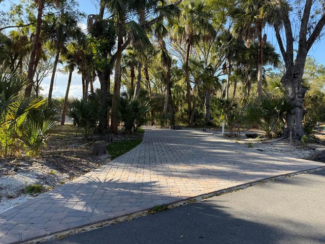 4770 N Kings Highway N, Fort Pierce, FL 34951