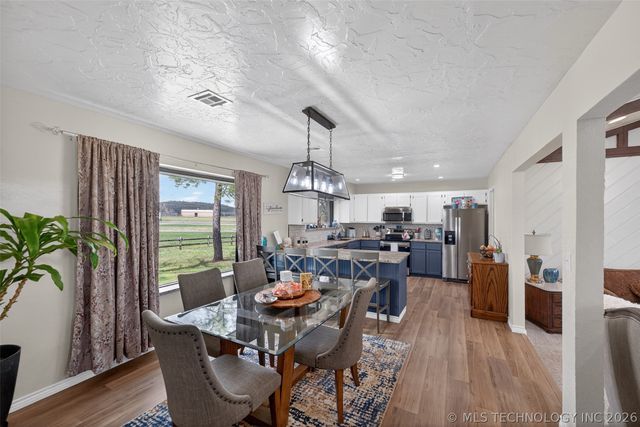 19132 E Summer Lane, Claremore, OK 74017