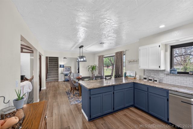 19132 E Summer Lane, Claremore, OK 74017