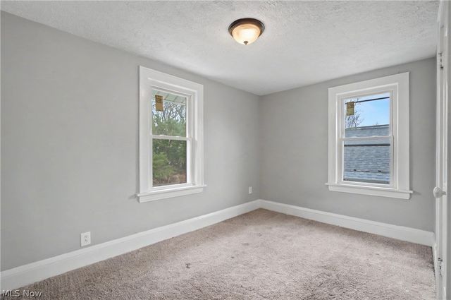 1364 Arnold Avenue, Akron, OH 44305