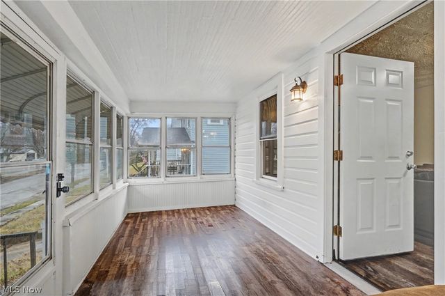 1364 Arnold Avenue, Akron, OH 44305