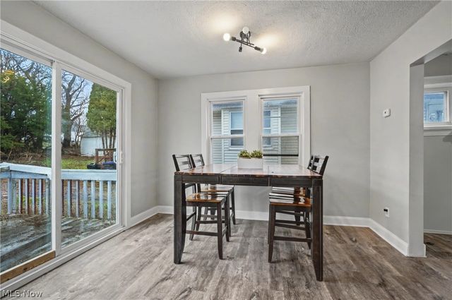 1364 Arnold Avenue, Akron, OH 44305