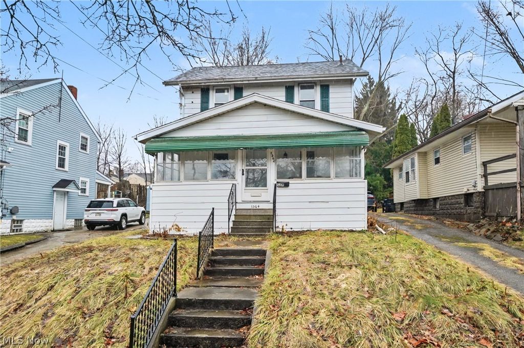 1364 Arnold Avenue, Akron, OH 44305