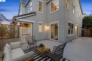 5880 Hillbrook Pl, Dublin, CA 94568