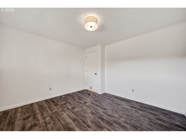 1260 JACKSON Ave Sw, Bandon, OR 97411