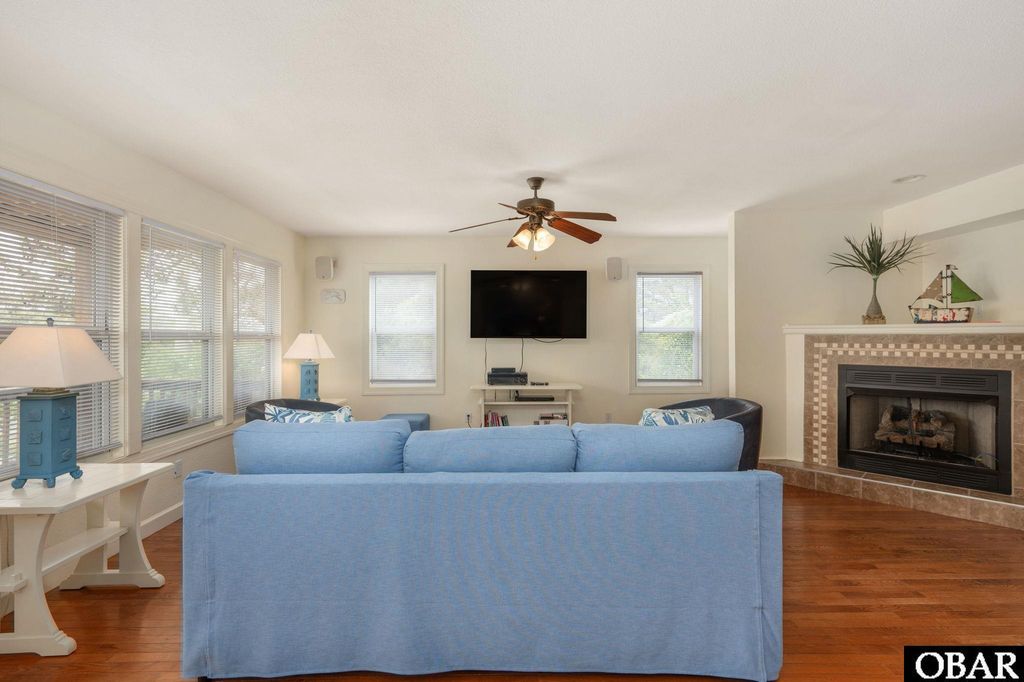 Image 11 of property listing at 3303 S Croatan Highway lot #3, Nags Head, NC 27959