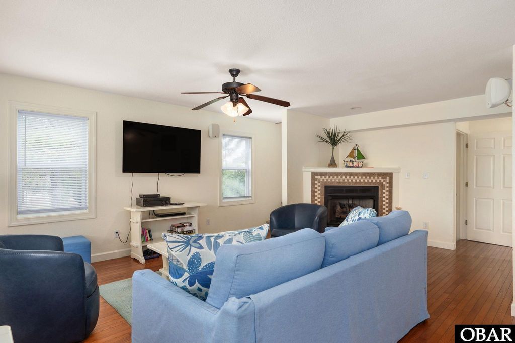 Image 13 of property listing at 3303 S Croatan Highway lot #3, Nags Head, NC 27959