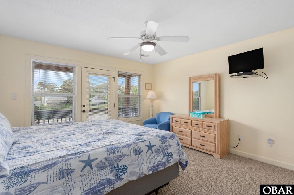 Image 27 of property listing at 3303 S Croatan Highway lot #3, Nags Head, NC 27959