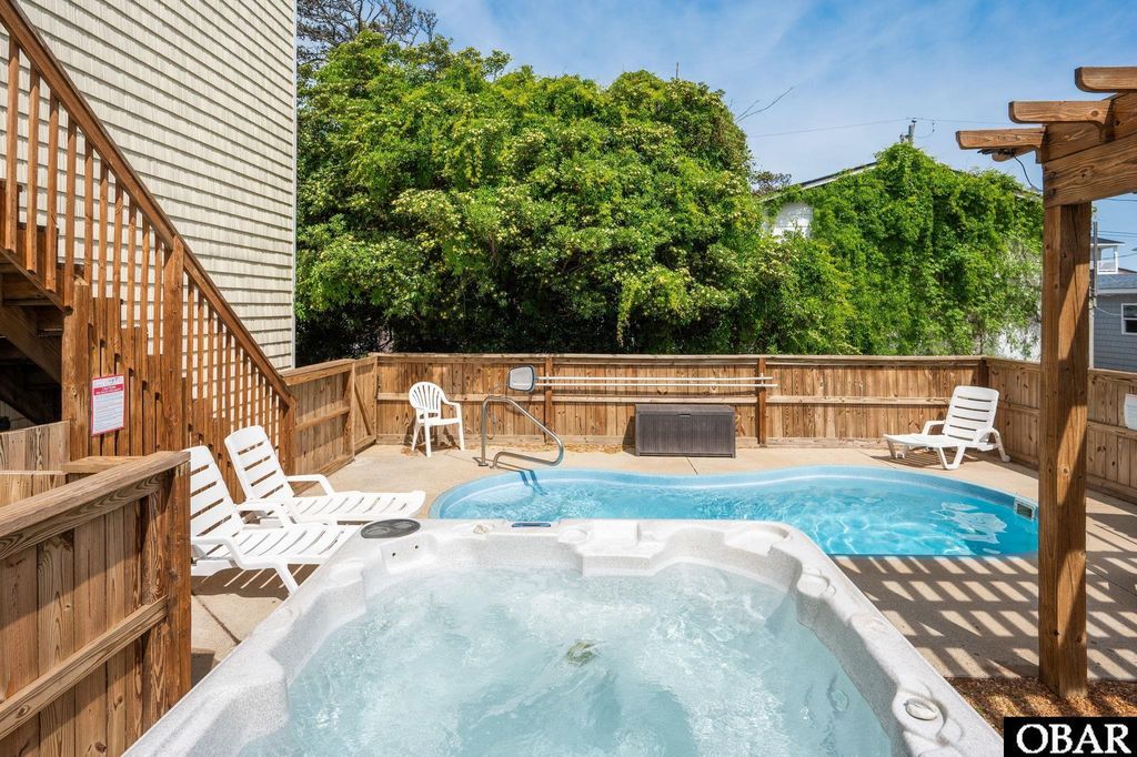 Image 5 of property listing at 3303 S Croatan Highway lot #3, Nags Head, NC 27959