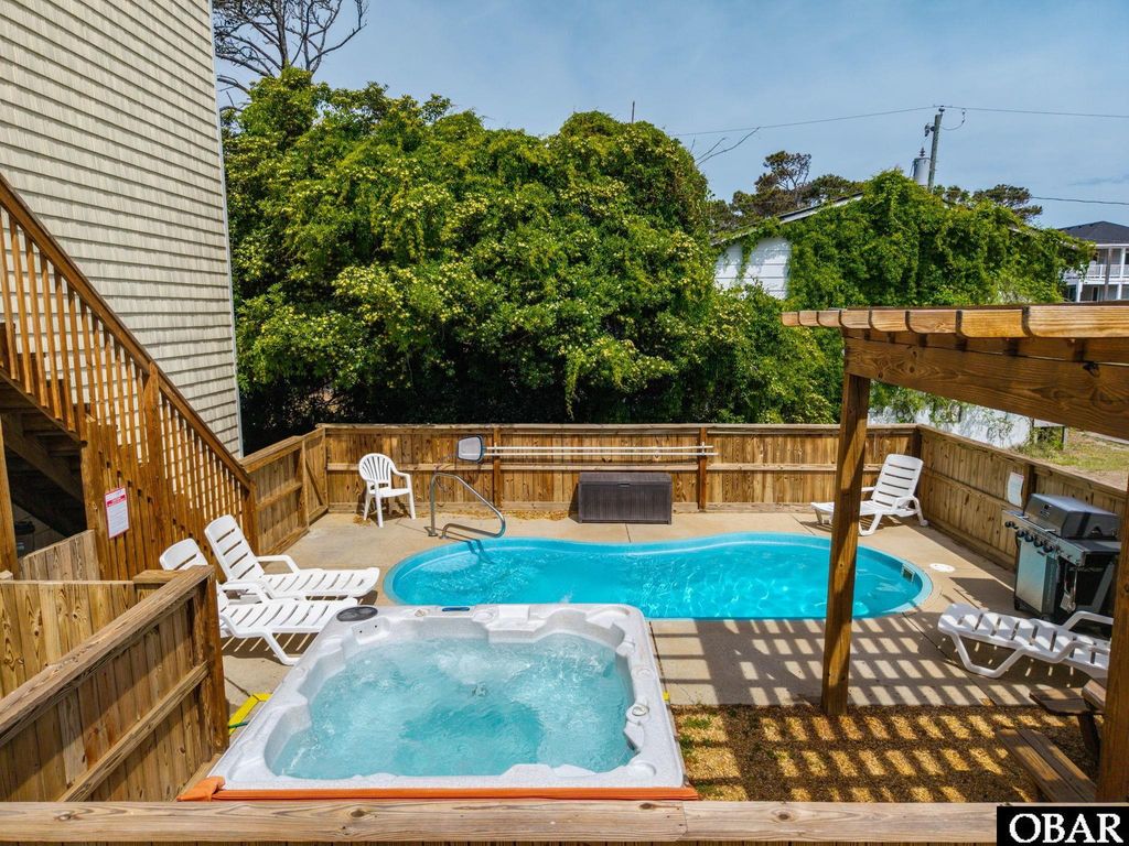 Image 6 of property listing at 3303 S Croatan Highway lot #3, Nags Head, NC 27959