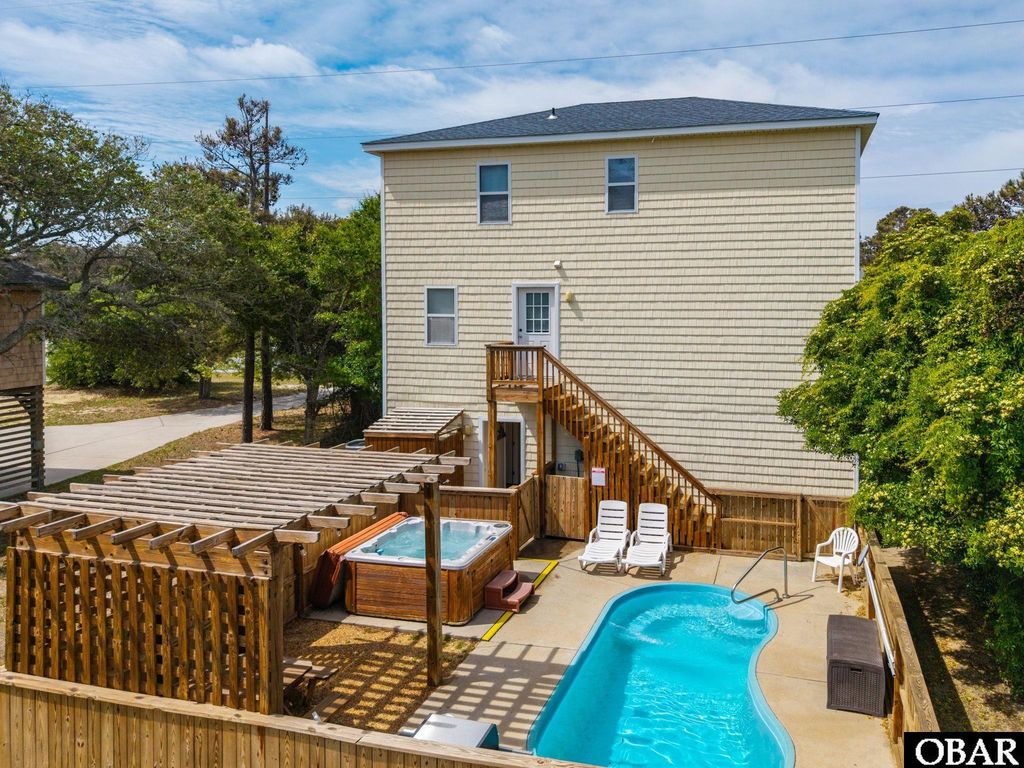 Image 8 of property listing at 3303 S Croatan Highway lot #3, Nags Head, NC 27959