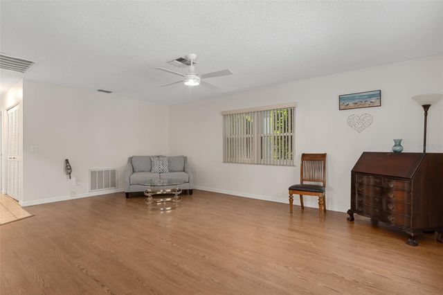 6300 DARIEN WAY, Spring Hill, FL 34606