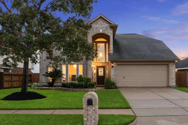 2939 Regata Run Drive, Friendswood, TX 77546