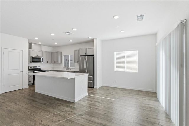 8836 Nobleboro Way, Elk Grove, CA 95758