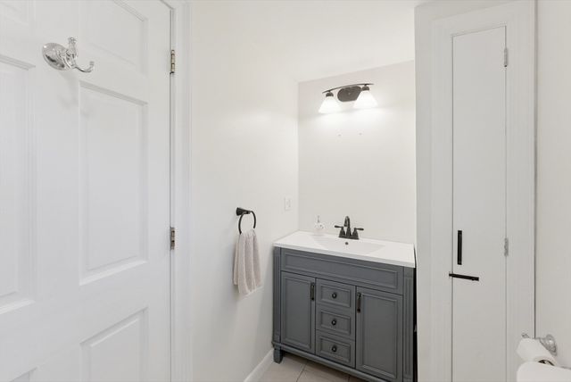 59 Billington Sea Road, Plymouth, MA 02360