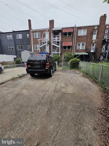 5006 NORTH CAPITOL ST NW, Washington, DC 20011