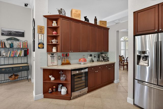 909 Stillwater Court, Weston, FL 33327