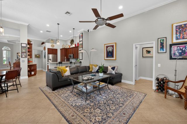 909 Stillwater Court, Weston, FL 33327