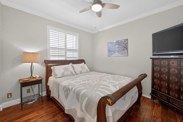 909 Stillwater Court, Weston, FL 33327