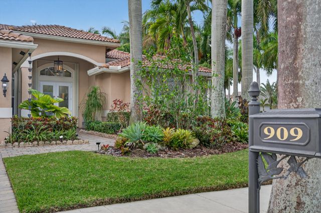 909 Stillwater Court, Weston, FL 33327