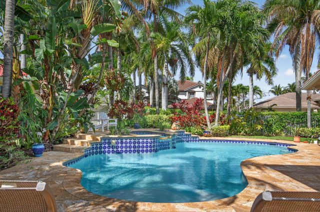 909 Stillwater Court, Weston, FL 33327