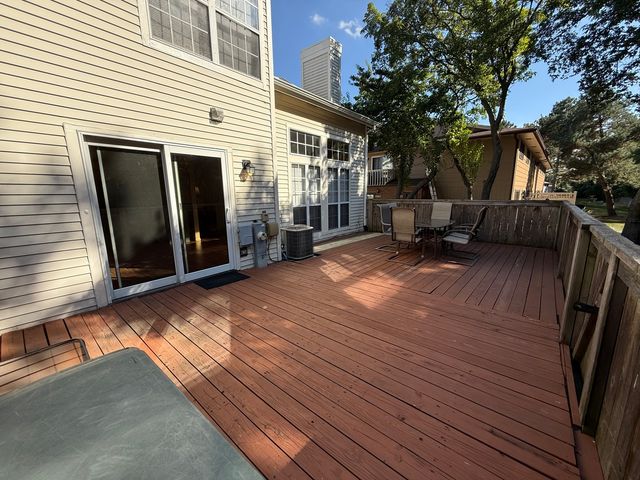 852 Dighton Lane N, Schaumburg, IL 60173