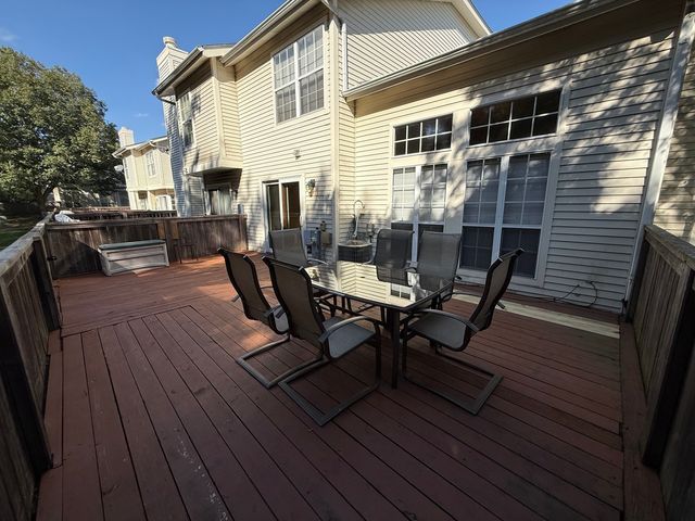 852 Dighton Lane N, Schaumburg, IL 60173