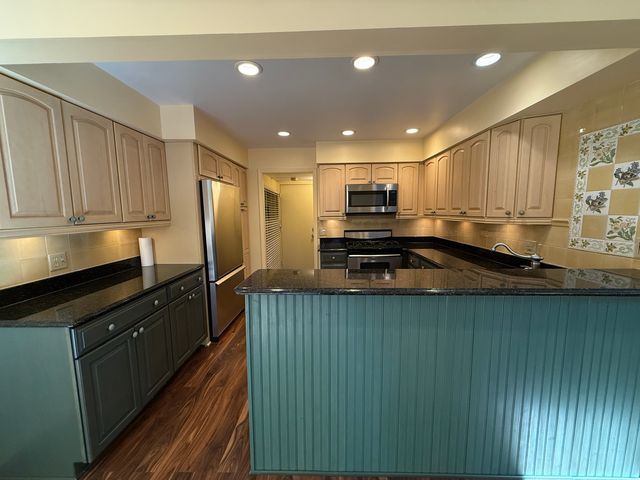 852 Dighton Lane N, Schaumburg, IL 60173